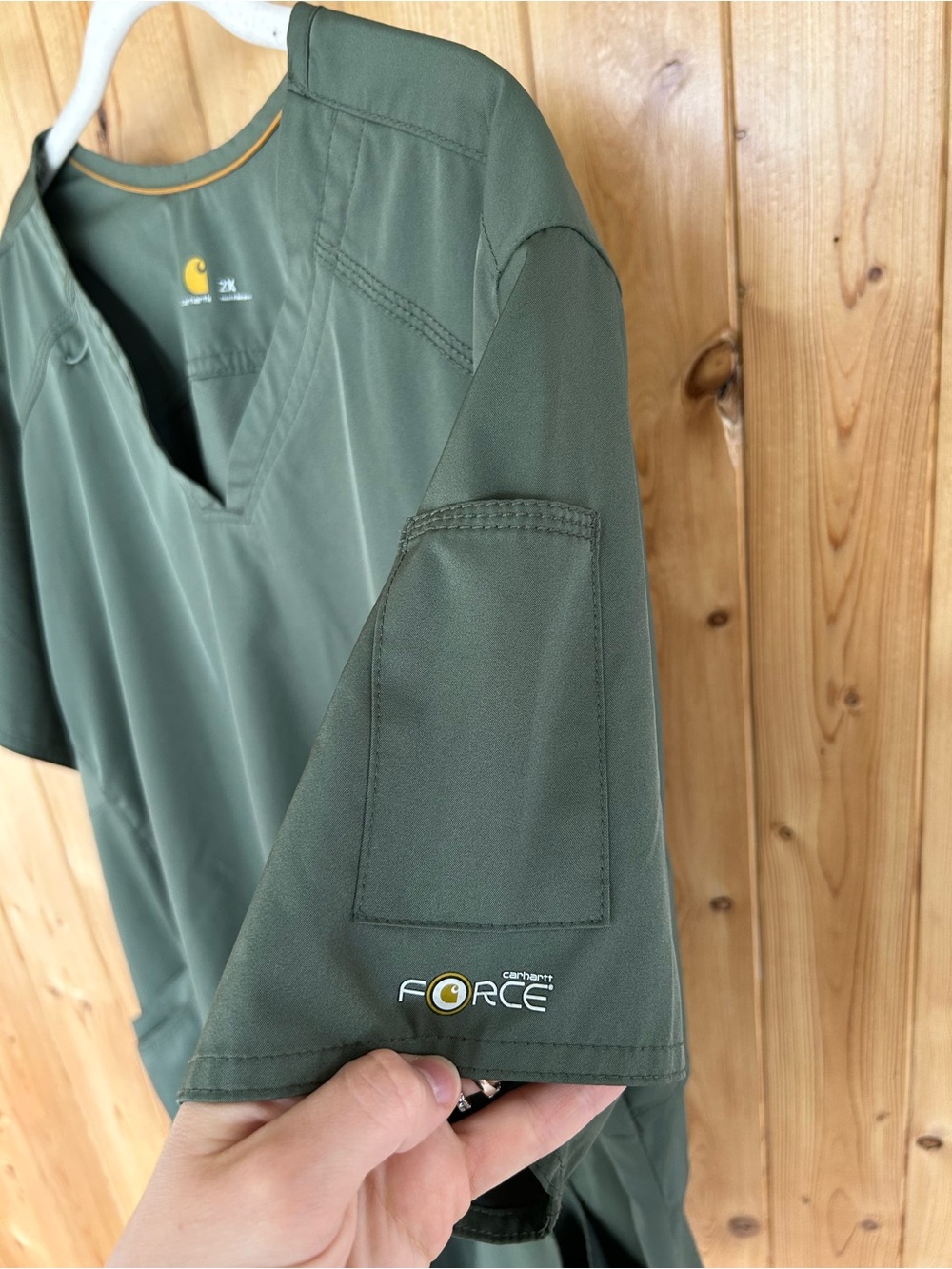 Women’s Carhartt Force Scrub Top Green Size 2X - Picture 5 of 7